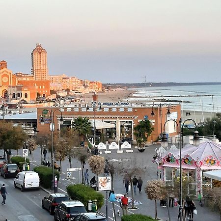 Spazioso Appartamento Sul Lungomare Di 内图诺 外观 照片